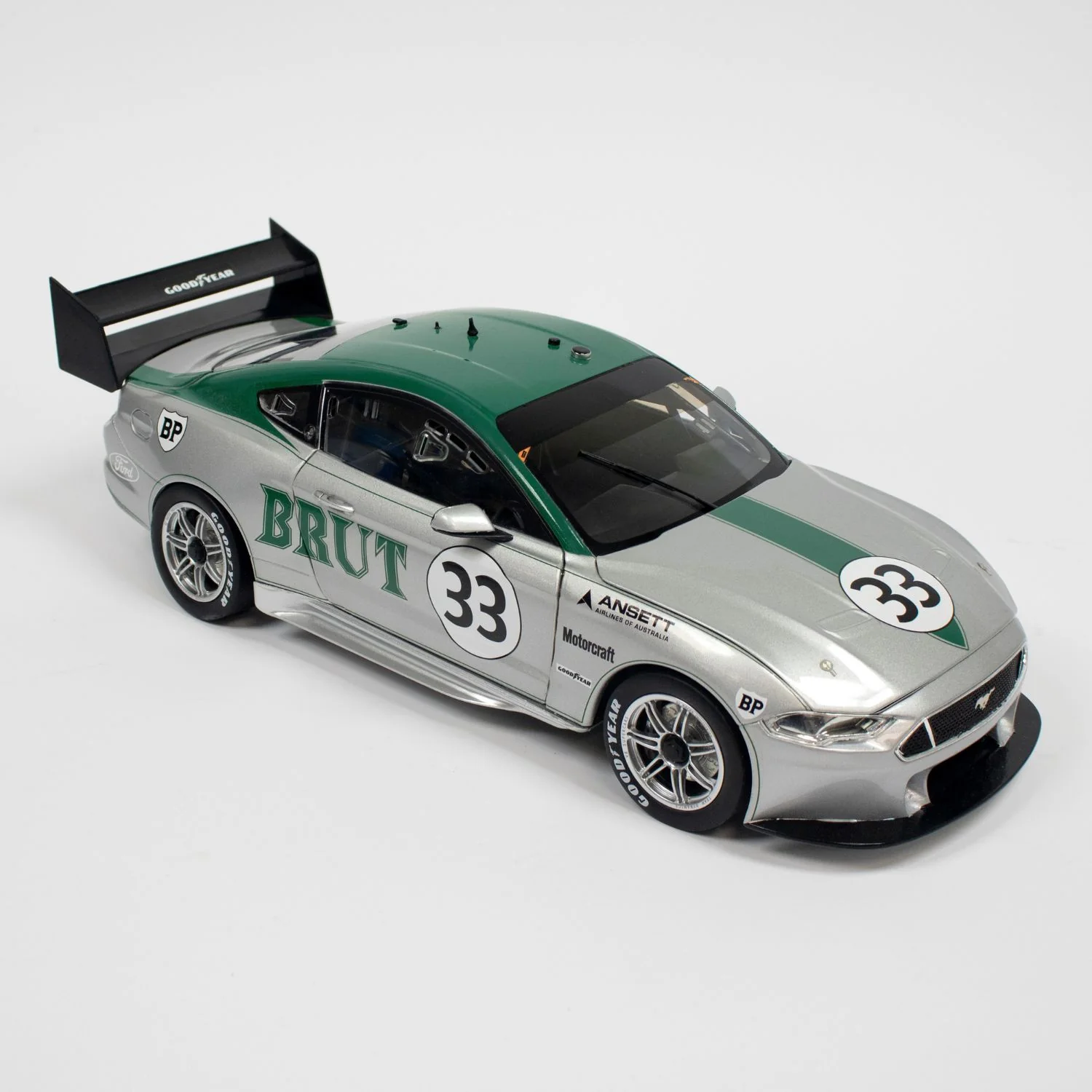 FORD MUSTANG - ALLAN MOFFAT RACING - ALLAN MOFFAT #33 - 1969 BRUT TRANS AM BOSS 302 - 1973 RETRO LIVERY - 1:43 Scale Diecast Model Car - Image 6