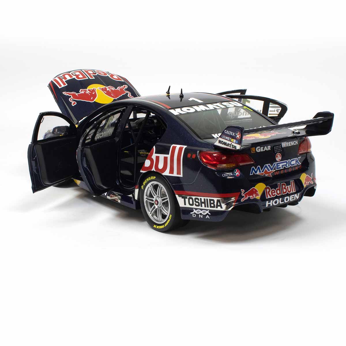 HOLDEN VF COMMODORE - RED BULL HOLDEN RACING #1 - WHINCUP - 2013 CHAMPIONSHIP WINNER - Sydney NRMA Motoring & Services 500 - 1:18 Scale Diecast Model Car - Image 10