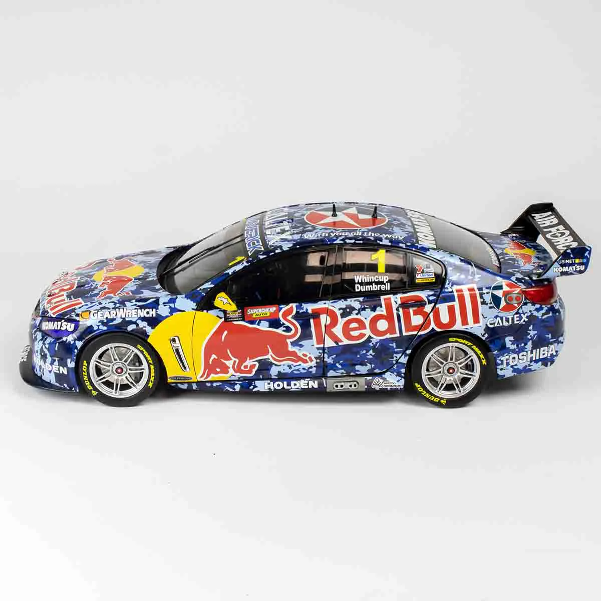HOLDEN VF COMMODORE - RED BULL RACING #1 - WHINCUP/DUMBRELL - 2014 BATHURST 1000 AIR FORCE LIVERY - 1:43 Scale Diecast Model Car - Image 4