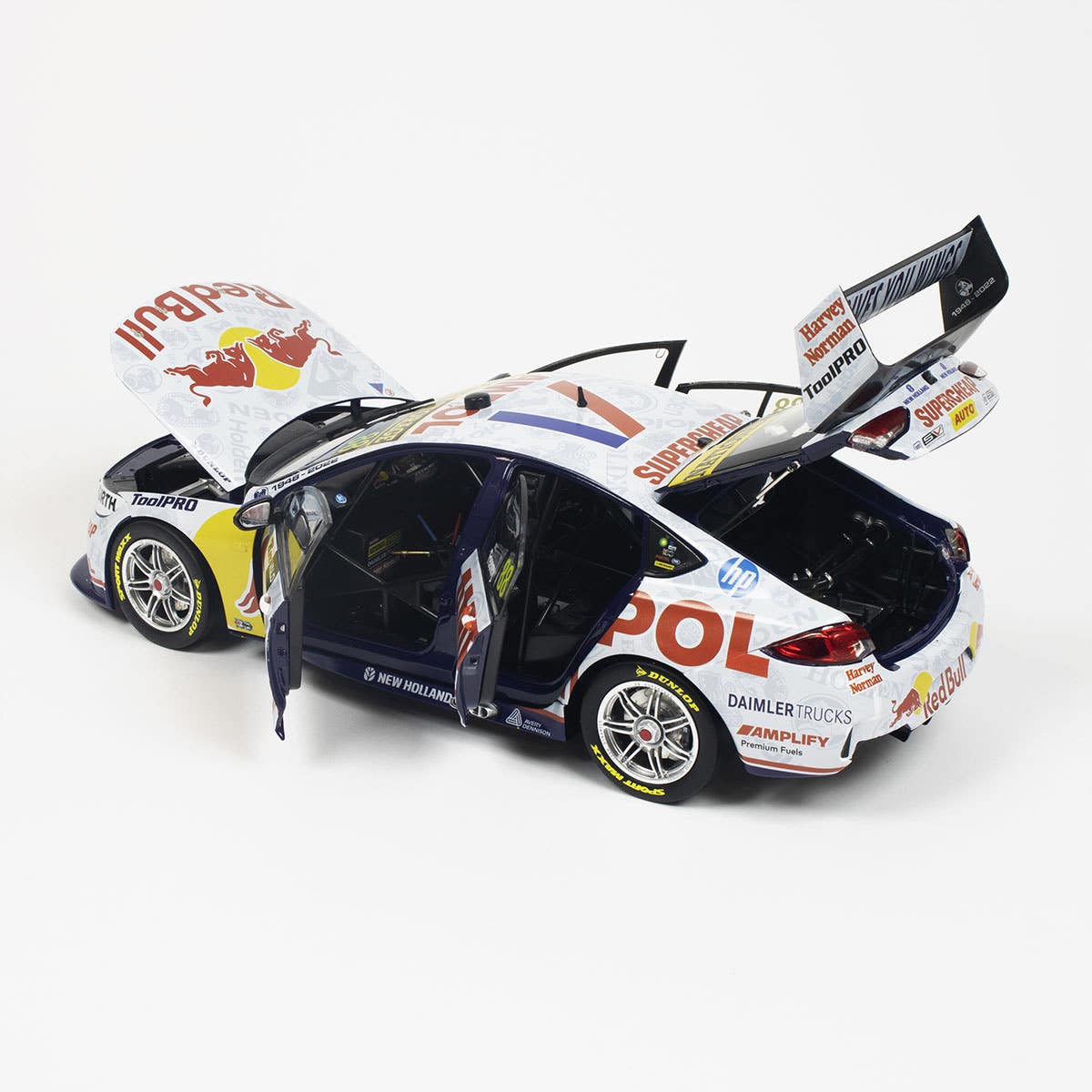 HOLDEN ZB COMMODORE - RED BULL AMPOL RACING - FEENEY #88 - 2022 VAILO Adelaide 500 Race 34 WINNER (Feeney's 1st Race Win) - 1:18 Scale Diecast Model Car - Image 7