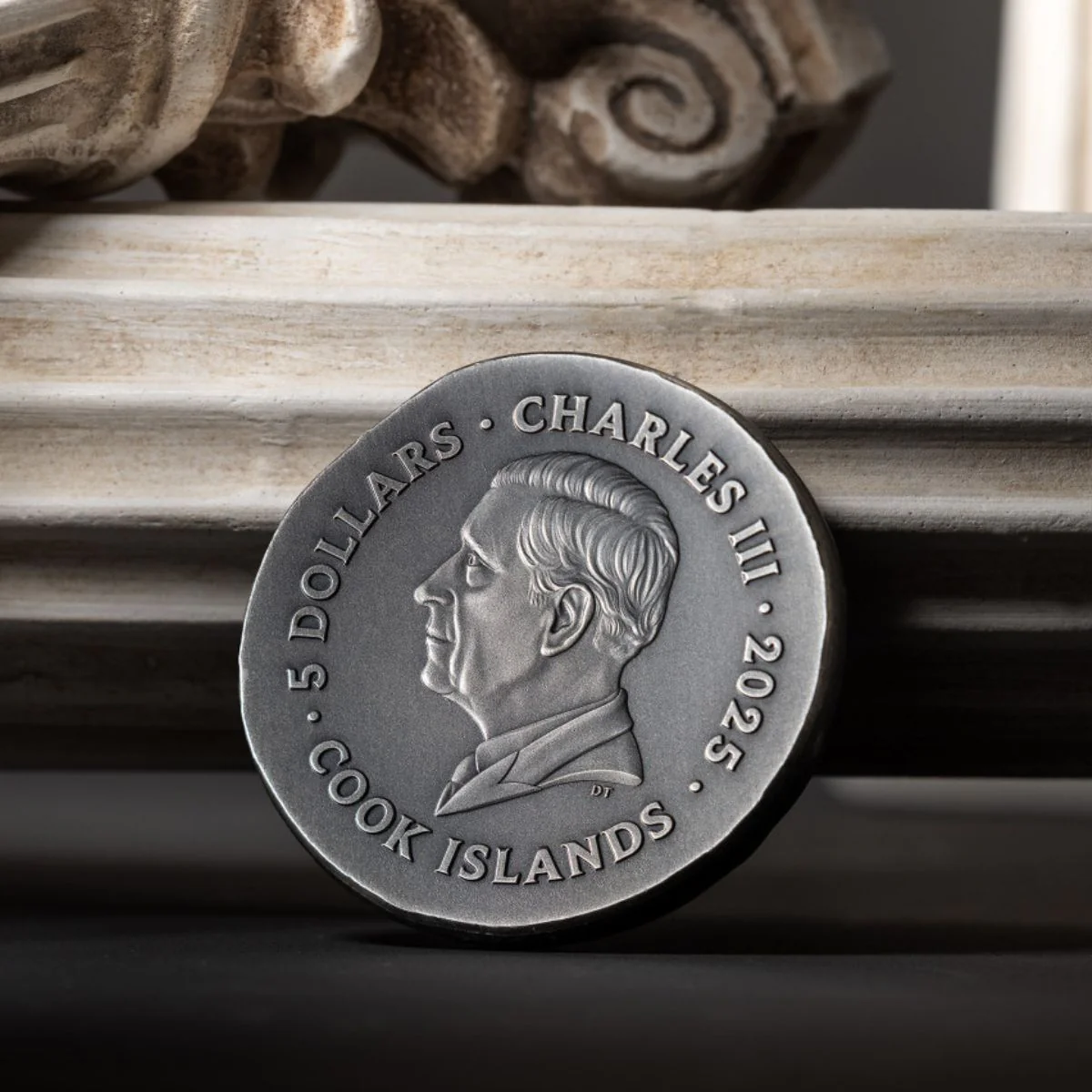 Leon 2025 $5 1oz Silver Ultra High Relief Antique Finish Coin - Image 5