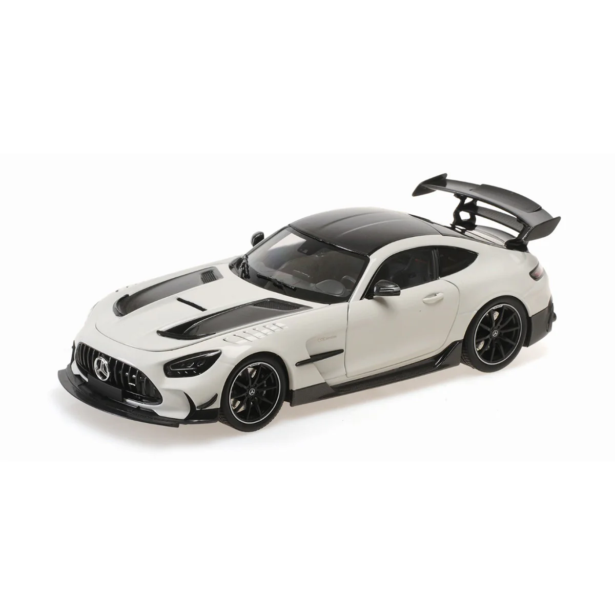 MERCEDES-AMG GT BLACK SERIES - 2021 - WHITE METALLIC - 1:18 Scale Diecast Model Car