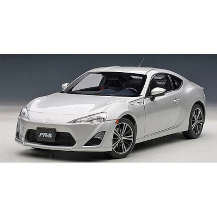 Scion FR-S (Toyota 86) - 2012 - Silver - 1:18 Model Car - Image 7